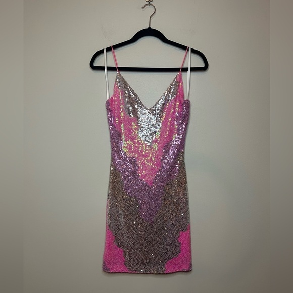 B. Darlin Sequin V-Neck Bodycon Silver and Pink Dress Size M - Picture 2 of 8